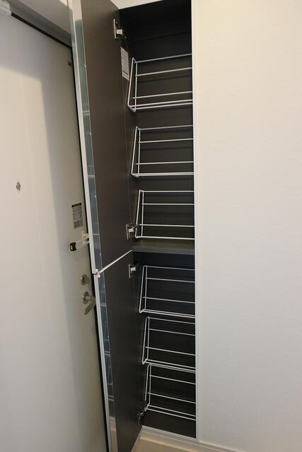 玄関／※類似物件参考写真