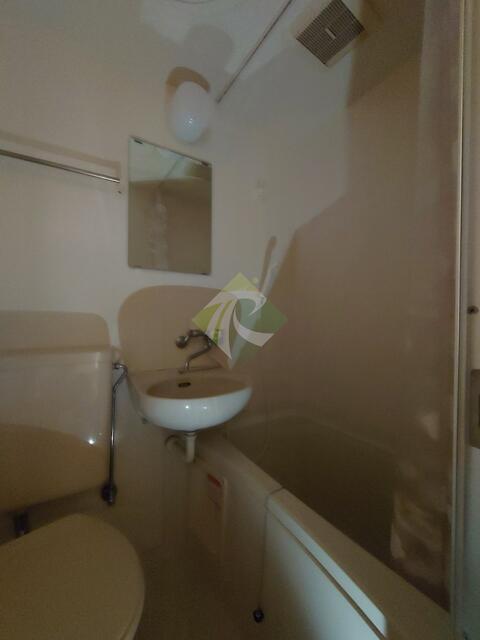 写真は同物件の別部屋なので、参考まででお願いします。