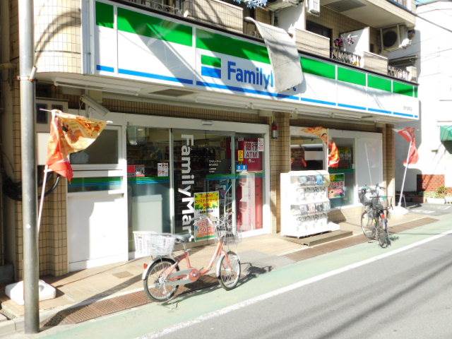 ファミリーマート熊代栄町店 (267m)