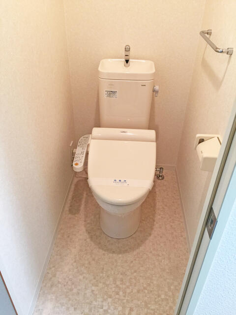 トイレ／ウォシュレット完備