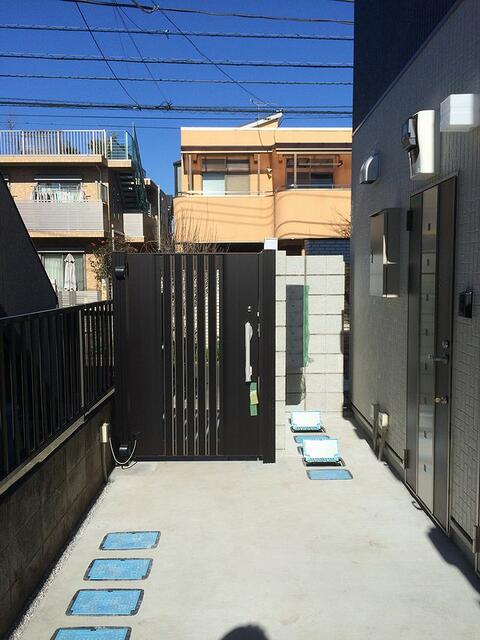 共用部エントランス／☆エントランスはオートロックです☆
