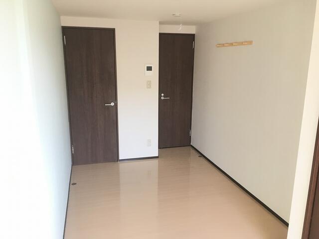 お洒落な室内ドア色を使用しています。※同タイプのお部屋参照