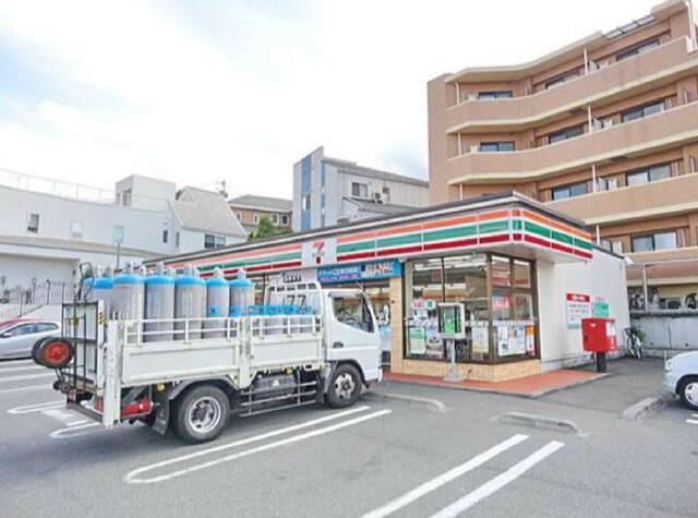 セブンイレブン八王子みなみ野シティ店 (260m)