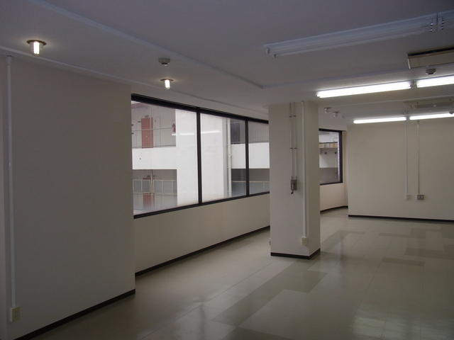 Ｂ室内２
