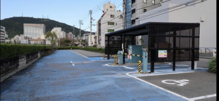 徳島県幸町駐車場 (112m)