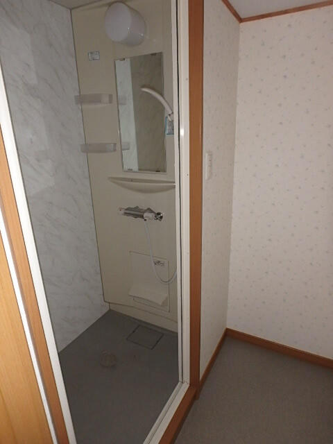 detached 北海道白老郡白老町字北吉原
