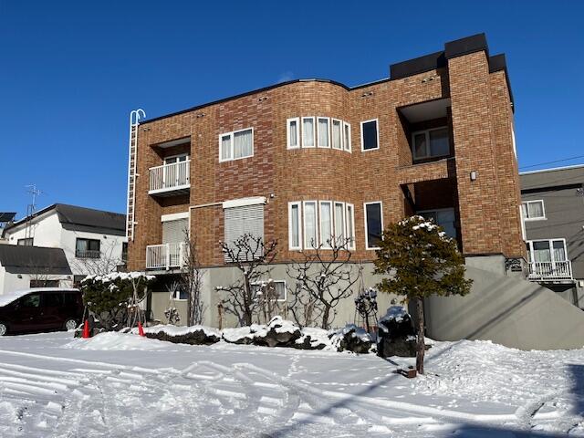 北海道札幌市の一戸建て | 9800万円 | 4SLDK | 857.98m² | Akiyama house finder