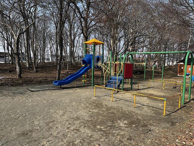 あさひ公園 (218m)