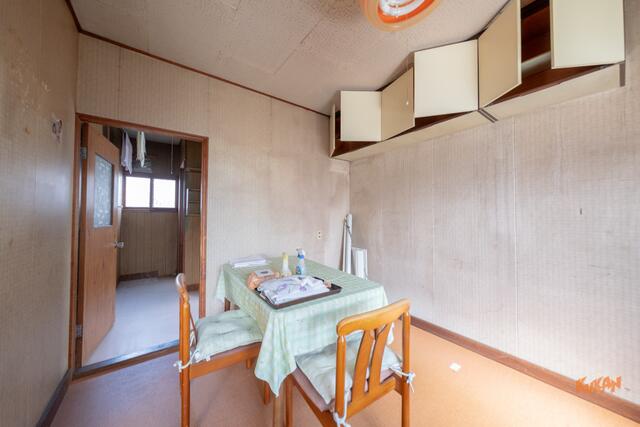 detached 北海道富良野市字布部石綿