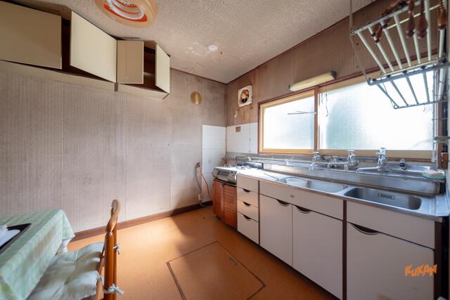 detached 北海道富良野市字布部石綿