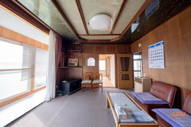 detached 北海道富良野市字布部石綿