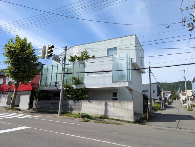 北海道小樽市の一戸建て | 5300万円 | 3SLDK | 378.15m² | Akiyama house finder