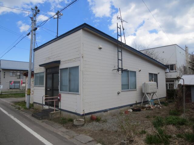 detached 北海道山越郡長万部町字長万部 地図を見る