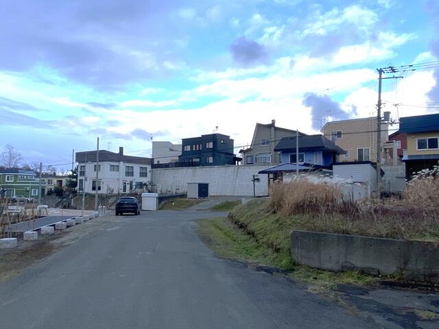 北東側の幅員８．０ｍ公道