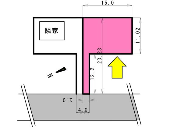 左右対称の隣家　土地通行ＯＫ　２Ｍ／撮影日2026-03-11