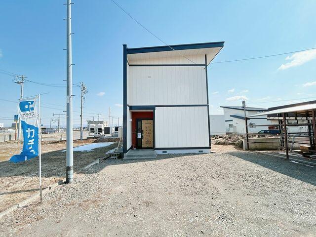 detached 北海道夕張郡由仁町新光 地図を見る