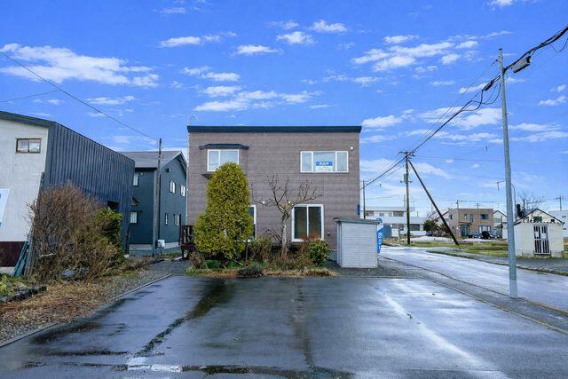 detached 北海道滝川市一の坂町東３丁目 地図を見る