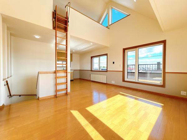 北海道千歳市の一戸建て | 2799万円 | 4LDK | 100m² | Akiyama house finder