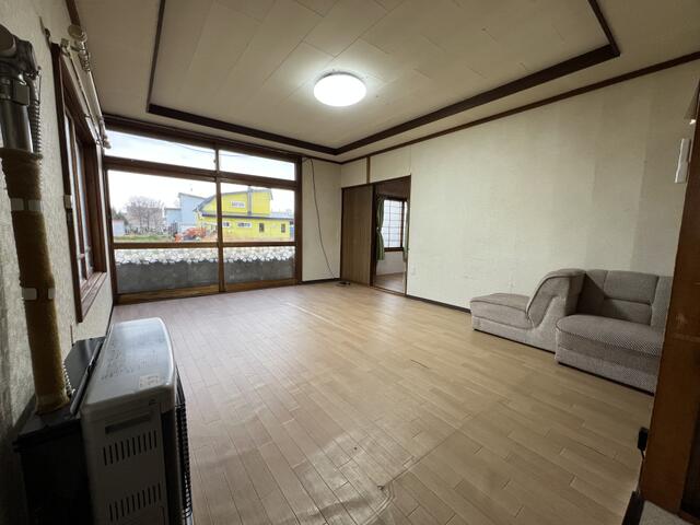 house for sale in 士別市, Hokkaido | ¥2,300,000 | 4LDK | Akiyama house f…