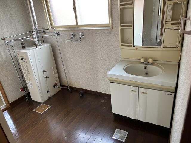 detached 青森県上北郡七戸町字天神林 地図を見る