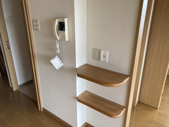 インターフォン受話器あり