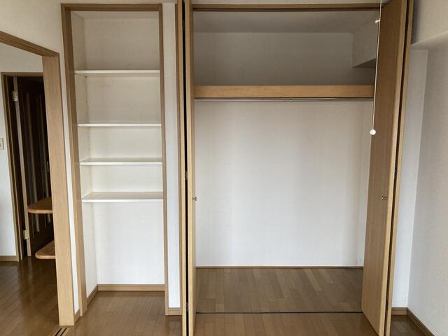 収納／洋室５．２帖　収納あり