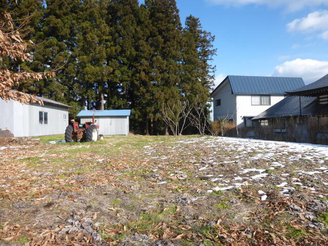 detached 青森県三戸郡五戸町大字倉石中市 地図を見る