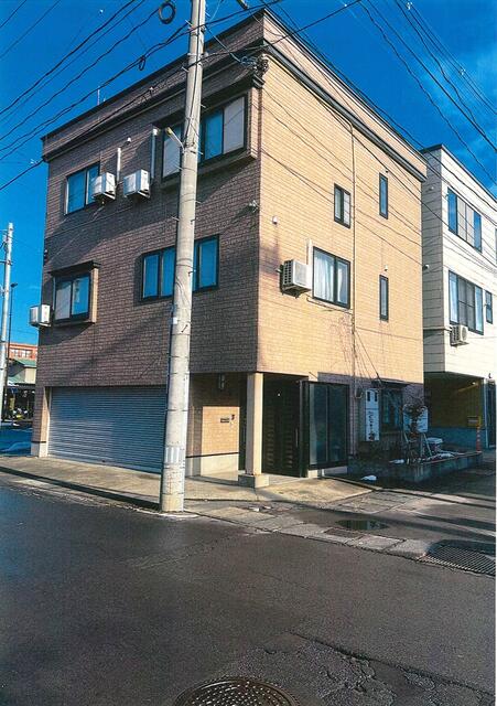 青森県弘前市の一戸建て | 2400万円 | 3SLDK | 94.81m² | Akiyama house finder