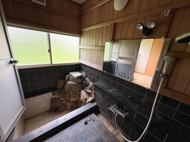 detached 青森県平川市葛川平六沢上 地図を見る