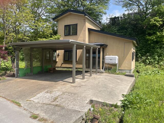 detached 青森県平川市葛川平六沢上 地図を見る