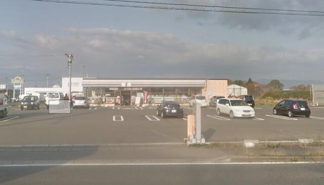 セブンイレブンいわて花巻空港前店 (535m)