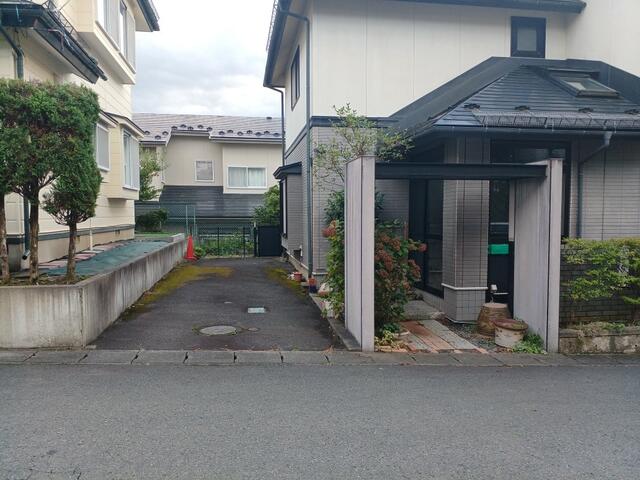 現地（駐車場）／撮影日2025-10-08