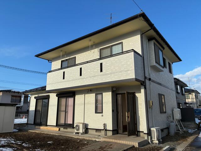 岩手県奥州市の一戸建て | 1650万円 | 4SLDK | 237.42m² | Akiyama house finder