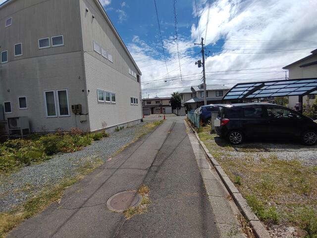 物件西側の様子