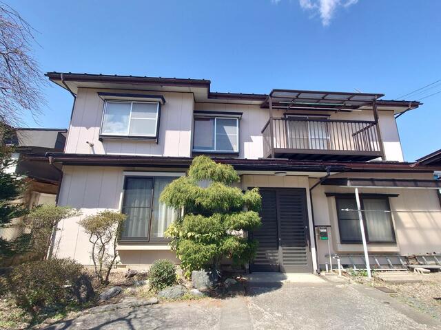 現地（外観）／建物正面の様子