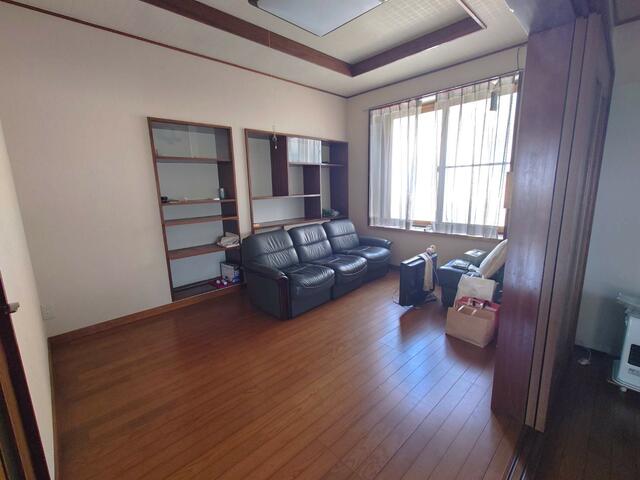 リビング以外の居室／１階洋室６帖（ダイニングキッチン隣）