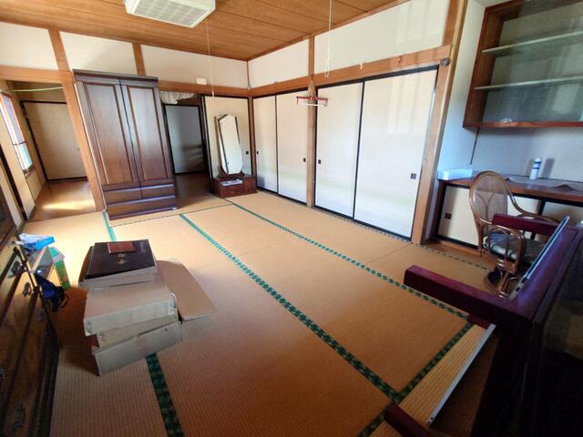 ２階和室１２帖