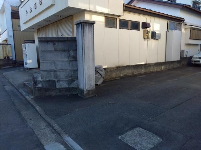 現地（外観）