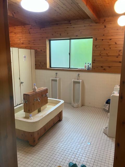 幼稚園児用の、かわいいトイレです／撮影日2025-04-15