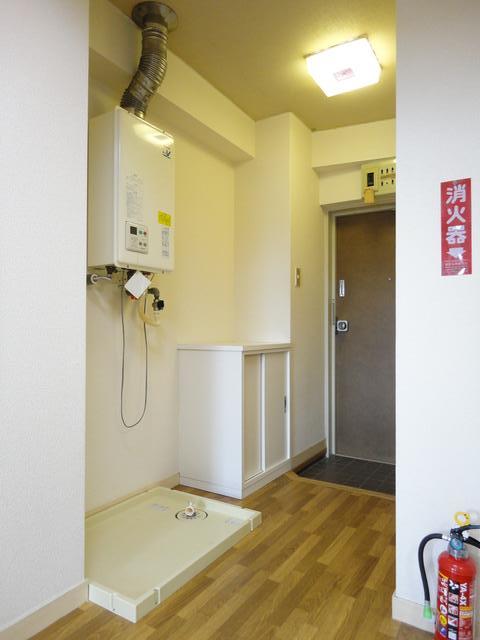洗濯機置場・玄関