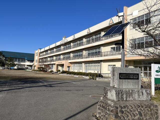 加美町立小野田小学校 (1,075m)