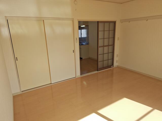 リビング以外の居室／お持ちの家具の配置を考えると洋室のお部屋が暮らしやすいという