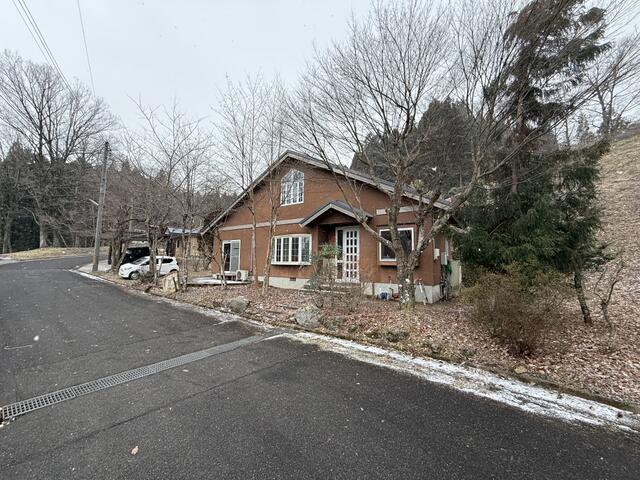 detached 宮城県刈田郡蔵王町遠刈田温泉字八山 地図を見る