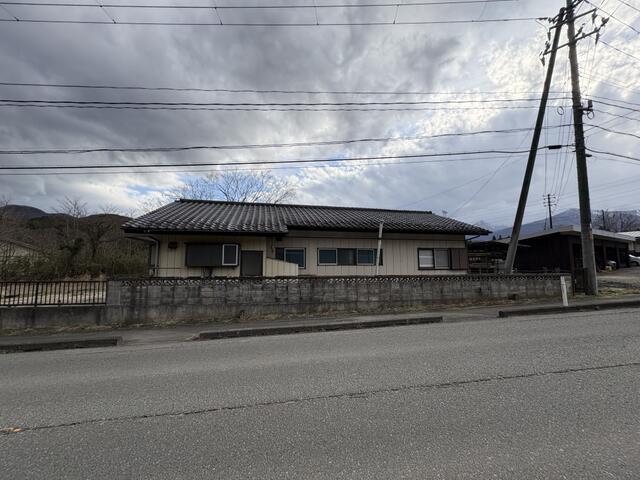 detached 宮城県刈田郡蔵王町遠刈田温泉字千間 地図を見る