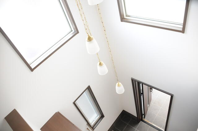 玄関／吹き抜けがあります／撮影日2024-12-04