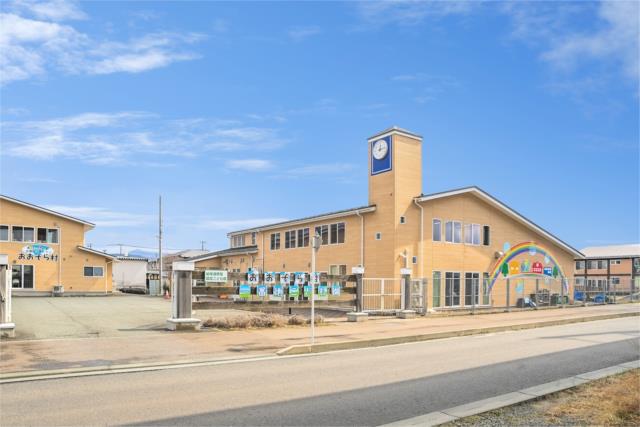 おおぞら村一番地保育園 (650m)