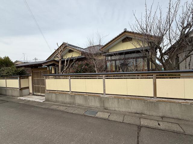 秋田県にかほ市の一戸建て | 2200万円 | 4LDK | 938.15m² | Akiyama house finder