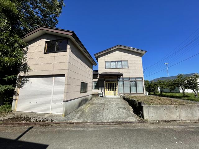 detached 秋田県山本郡三種町下岩川字向達子 地図を見る