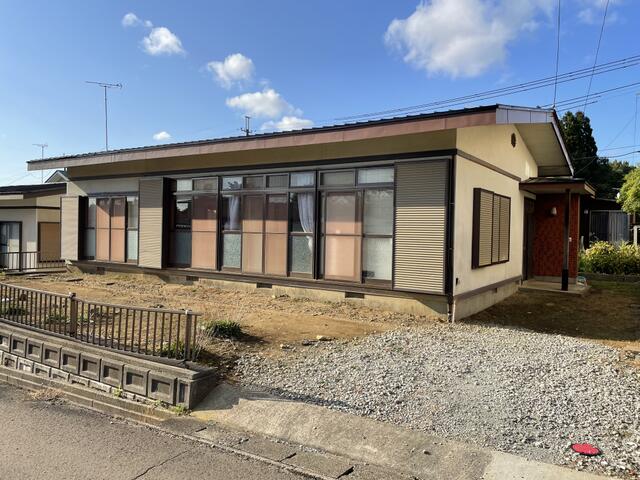 detached 秋田県山本郡三種町森岳字上台 地図を見る