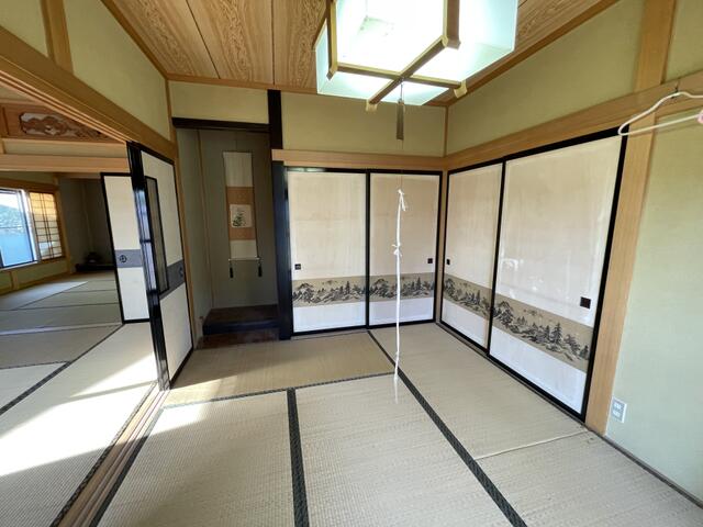 detached 秋田県山本郡三種町森岳字上台 地図を見る